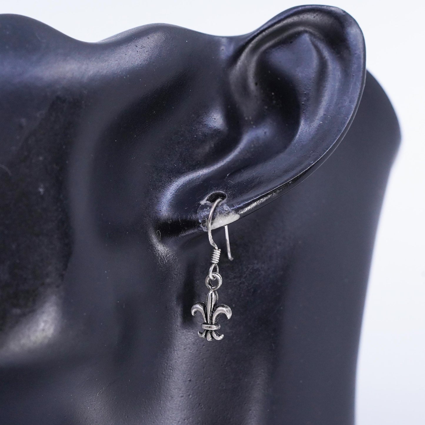 VTG Sterling Silver Fleur de Lis Earrings, French Lily Drops, Heraldic Jewelry