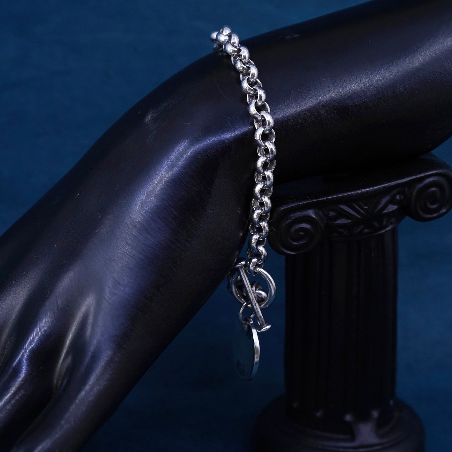 6.75", vintage Sterling silver bracelet, 925 bold circle chain circle tag charm