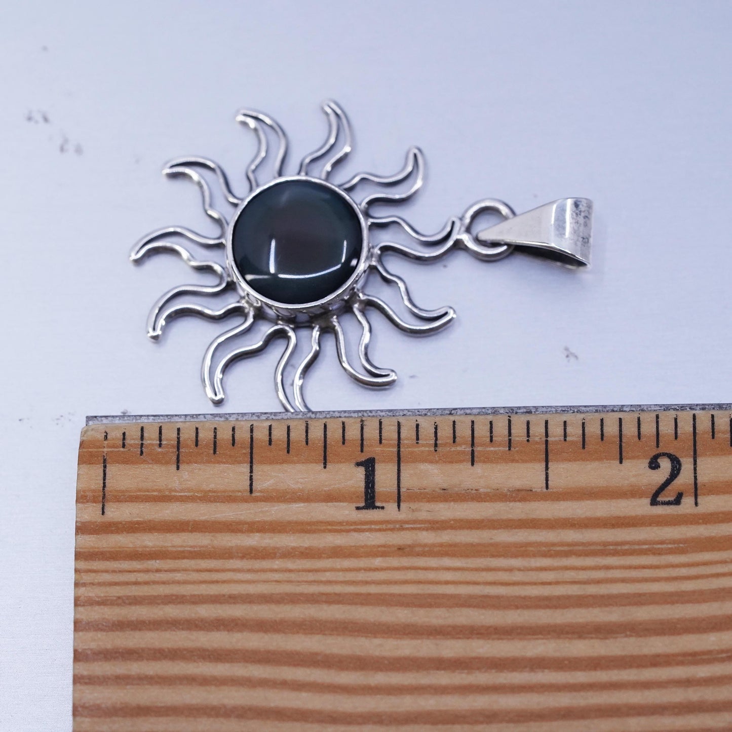 Mexican sterling 925 silver handmade sun flower pendant with circle onyx inlay