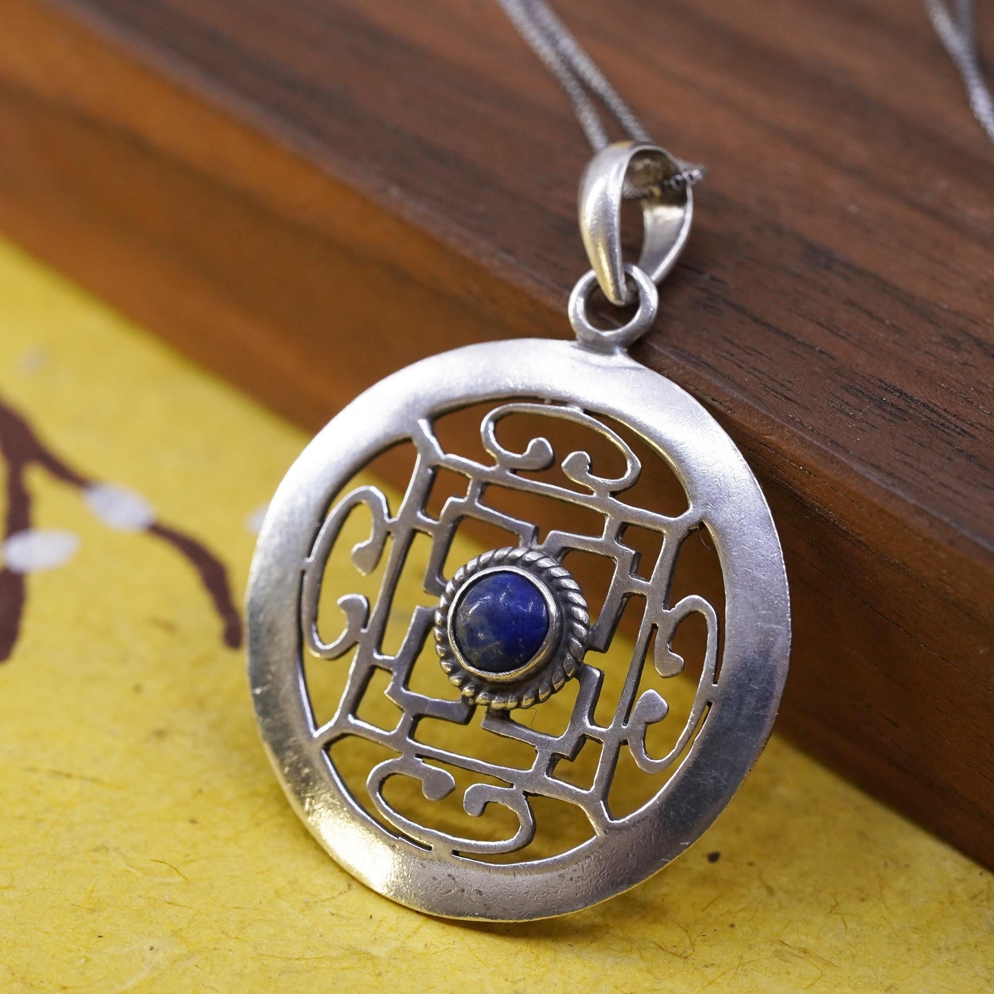 18", Sterling silver necklace, 925 box chain round filigree pendant lapis