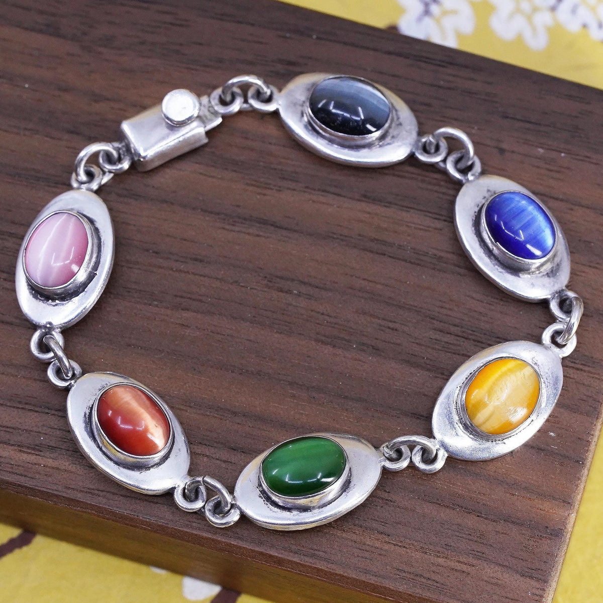 7", Mexican Taxco Sterling 925 silver bracelet multi color oval cat’s eye