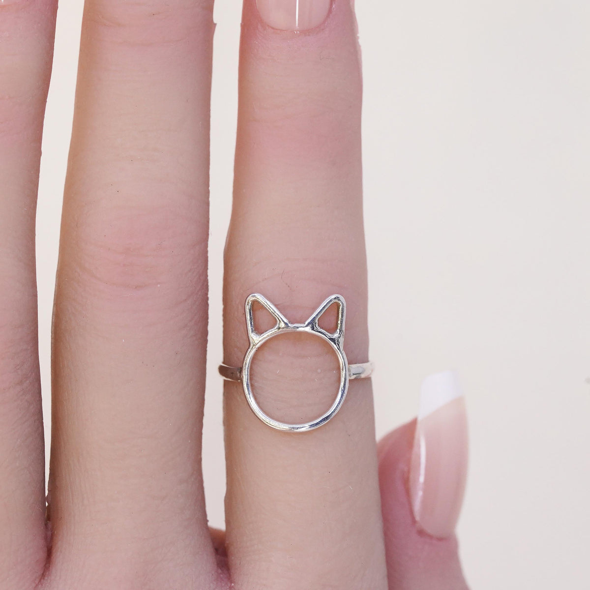 Size 6.25, vintage sterling 925 silver handmade ring with cat