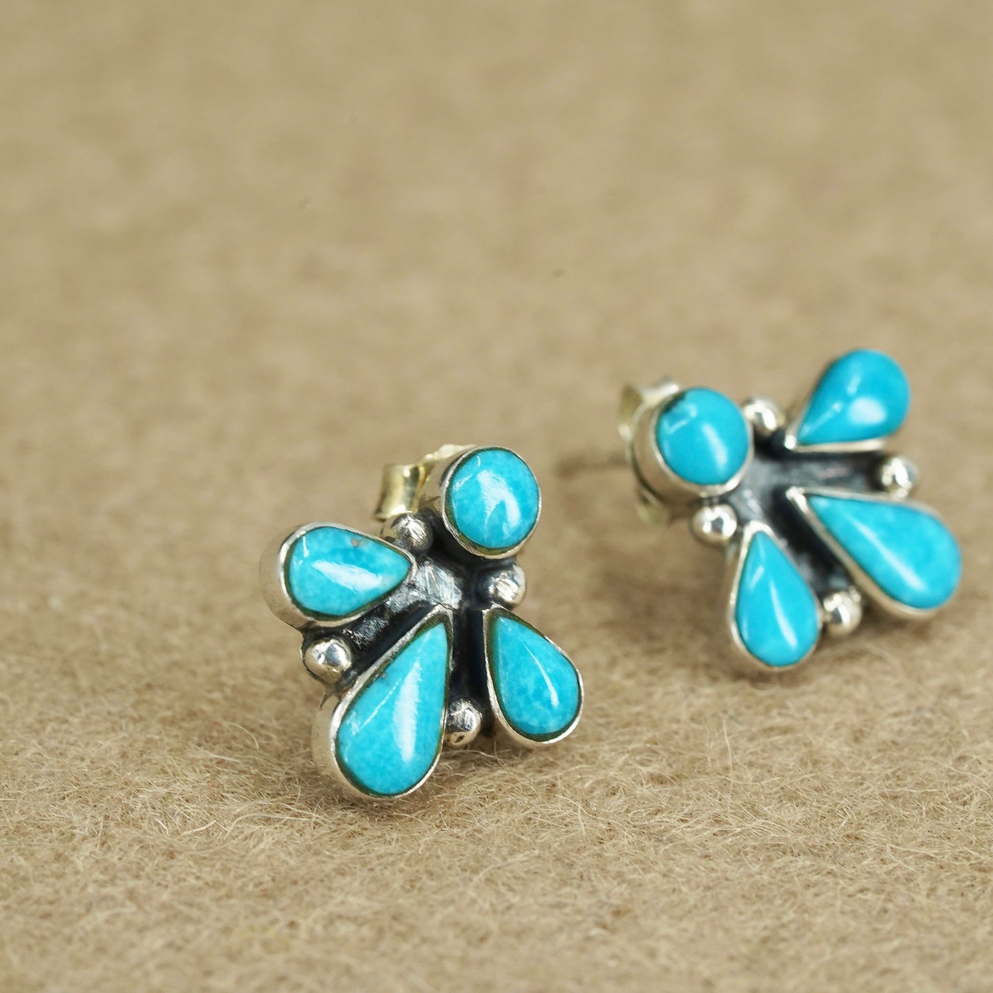Native American Navajo Sterling 925 silver earrings, teardrop studs turquoise