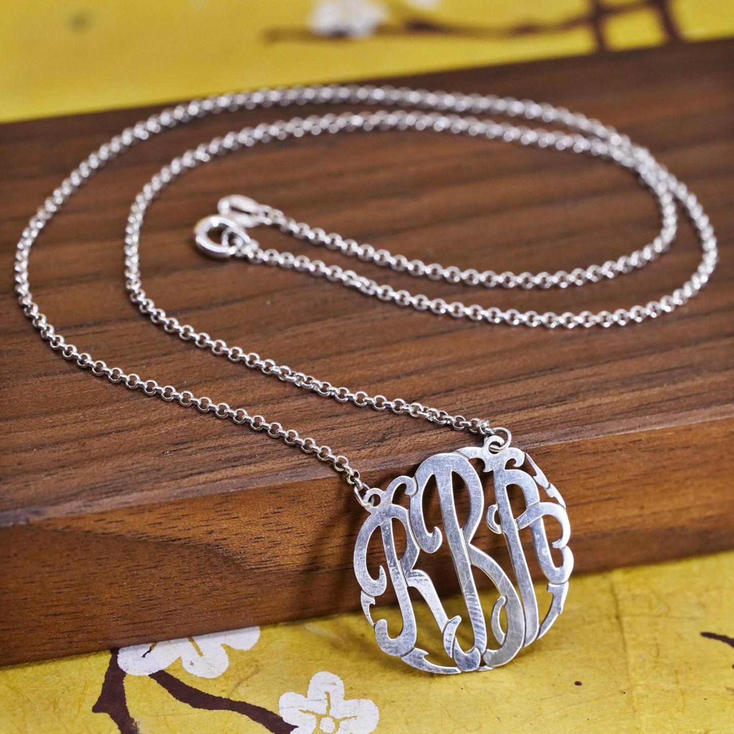 18", Italian Sterling 925 Silver circle Chain Necklace w/ monogram RAB pendant