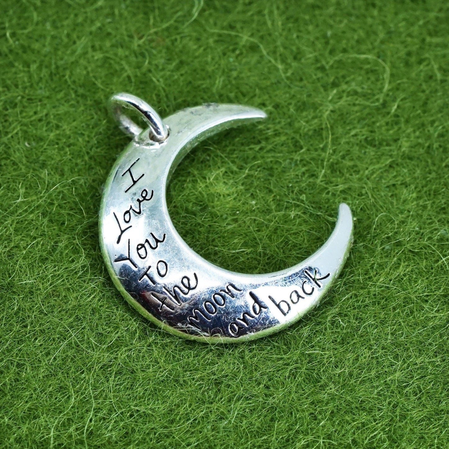 Sterling silver charm, 925 pendant engraved “I love you to the moon & back”