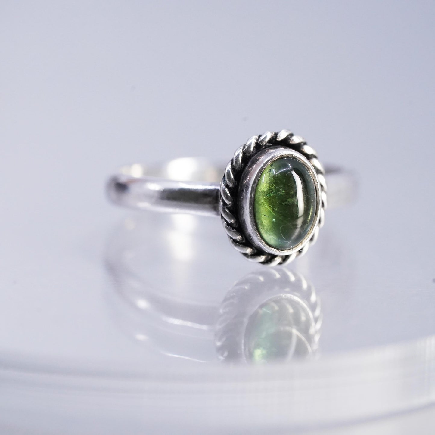 size 6, Vintage Sterling Silver Handmade Ring, 925 Stackable Band oval peridot