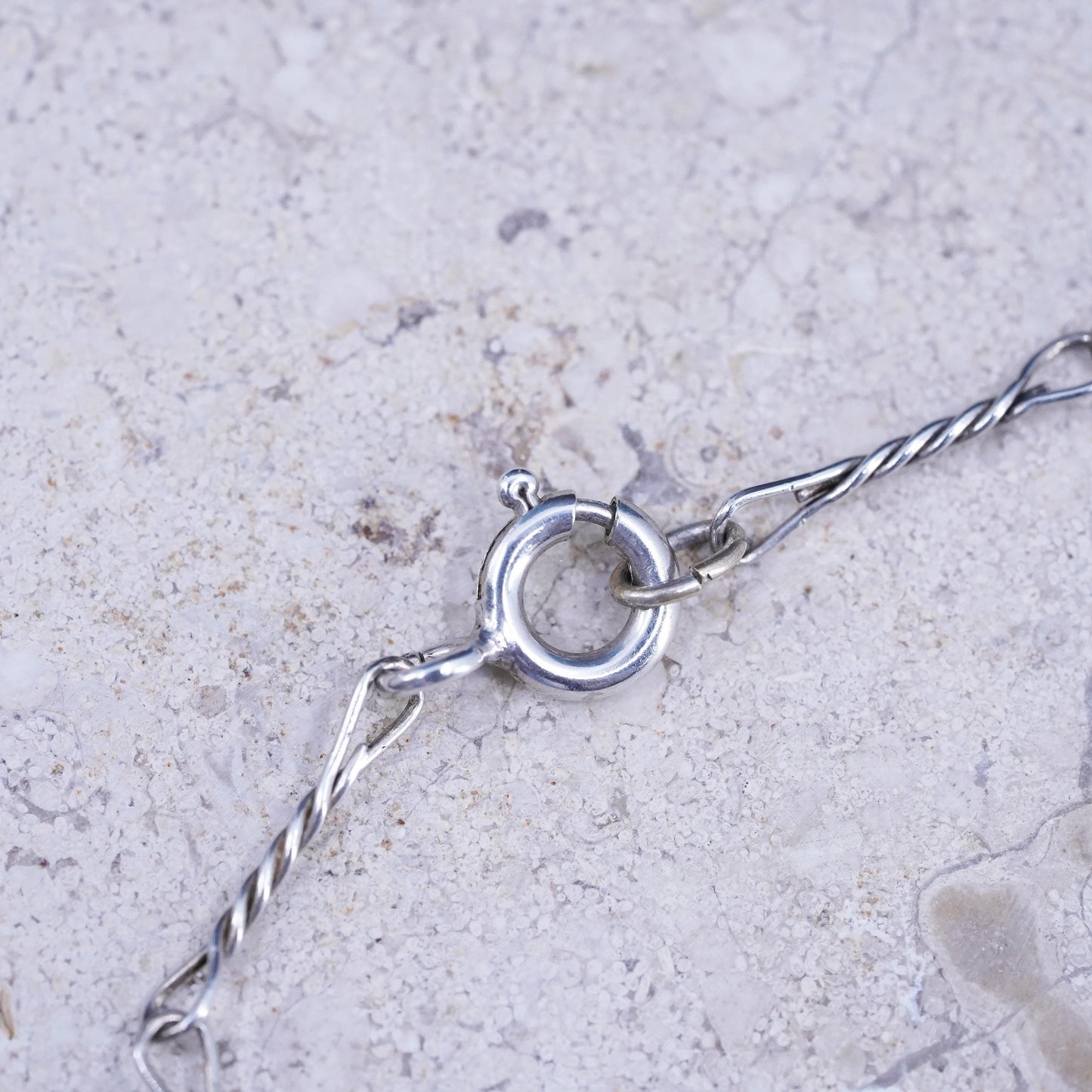 18”, VTG Sterling silver necklace, 925 twisted bar chain resin flower pendant