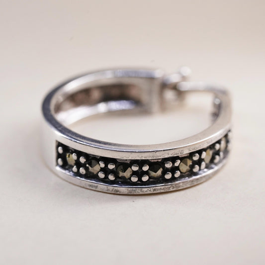 0.75”, Vintage sterling silver single earring, 925 huggie hoop with marcasite