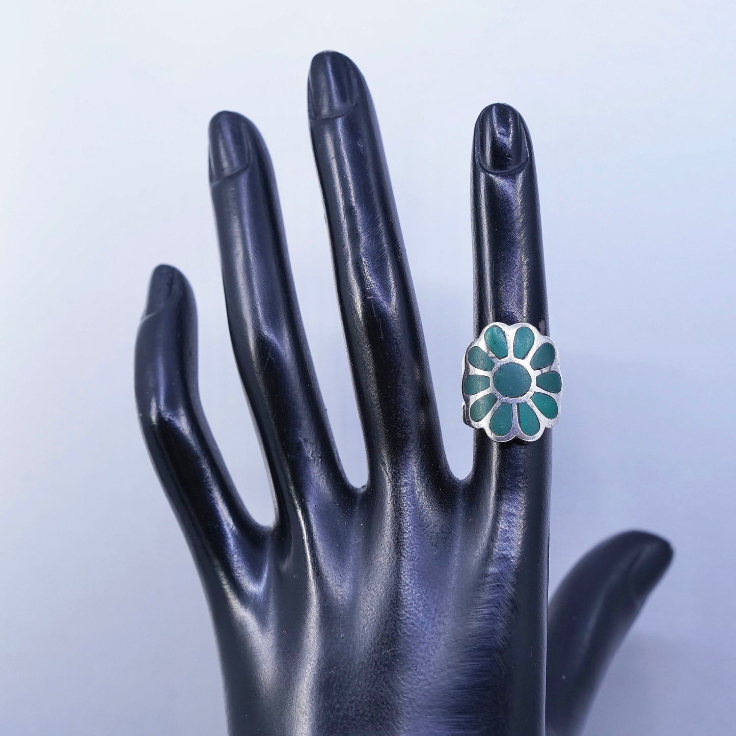 Size 4, Vintage southwestern Sterling 925 silver handmade flower ring turquoise