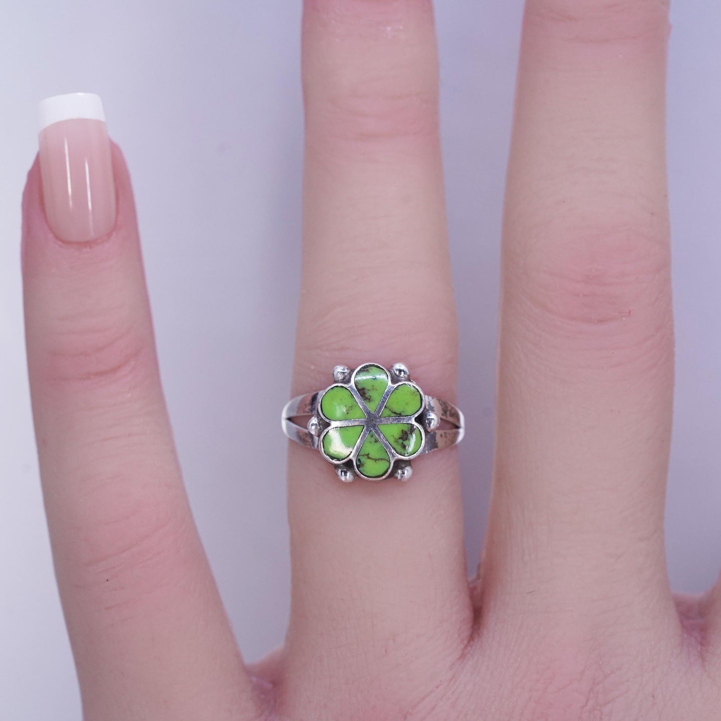 Size 6, southwestern Sterling 925 silver flower ring with turquoise inlay