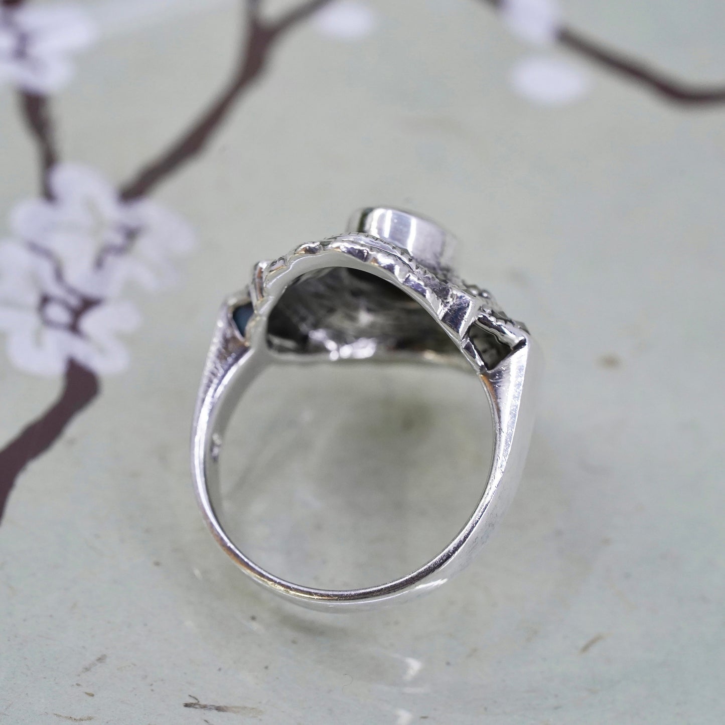 Size 8.25, sterling silver Southwestern 925 ring mother of pearl and marcasite