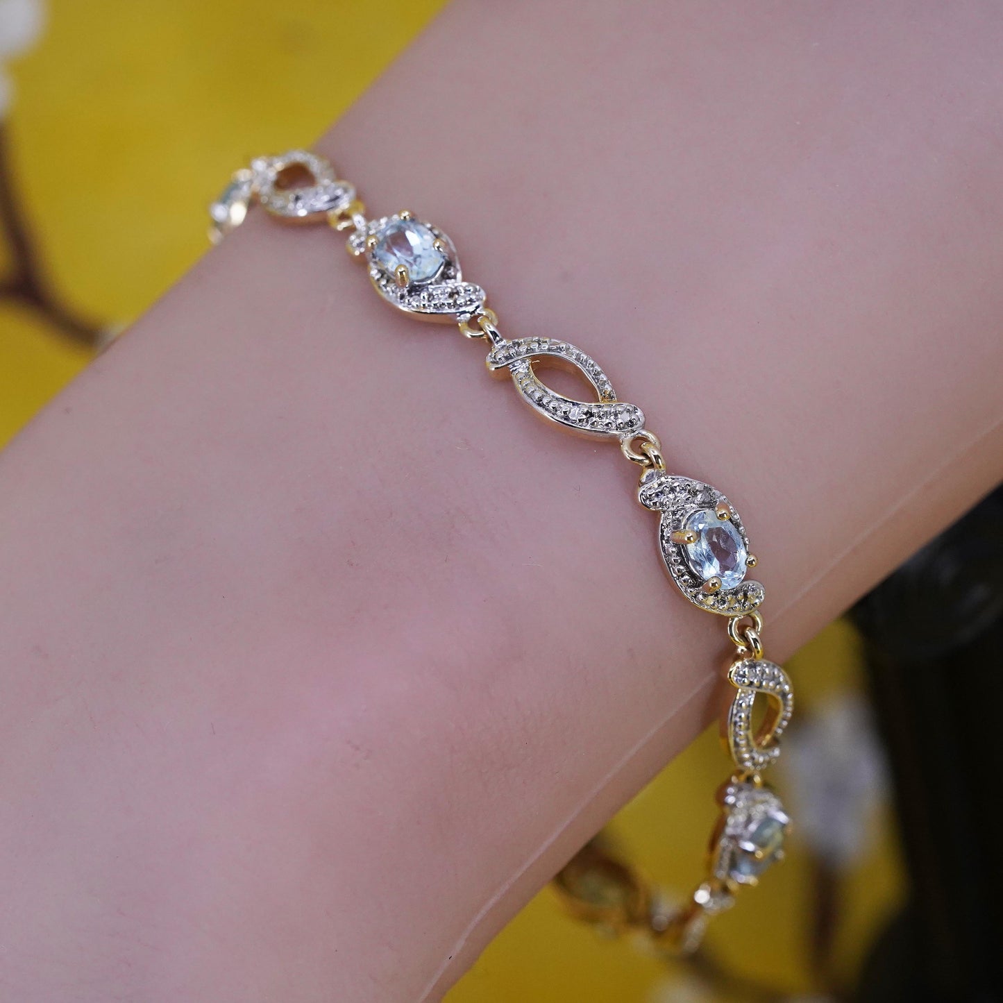 7”, vermeil gold over Sterling silver tennis bracelet, 925 chain topaz diamond