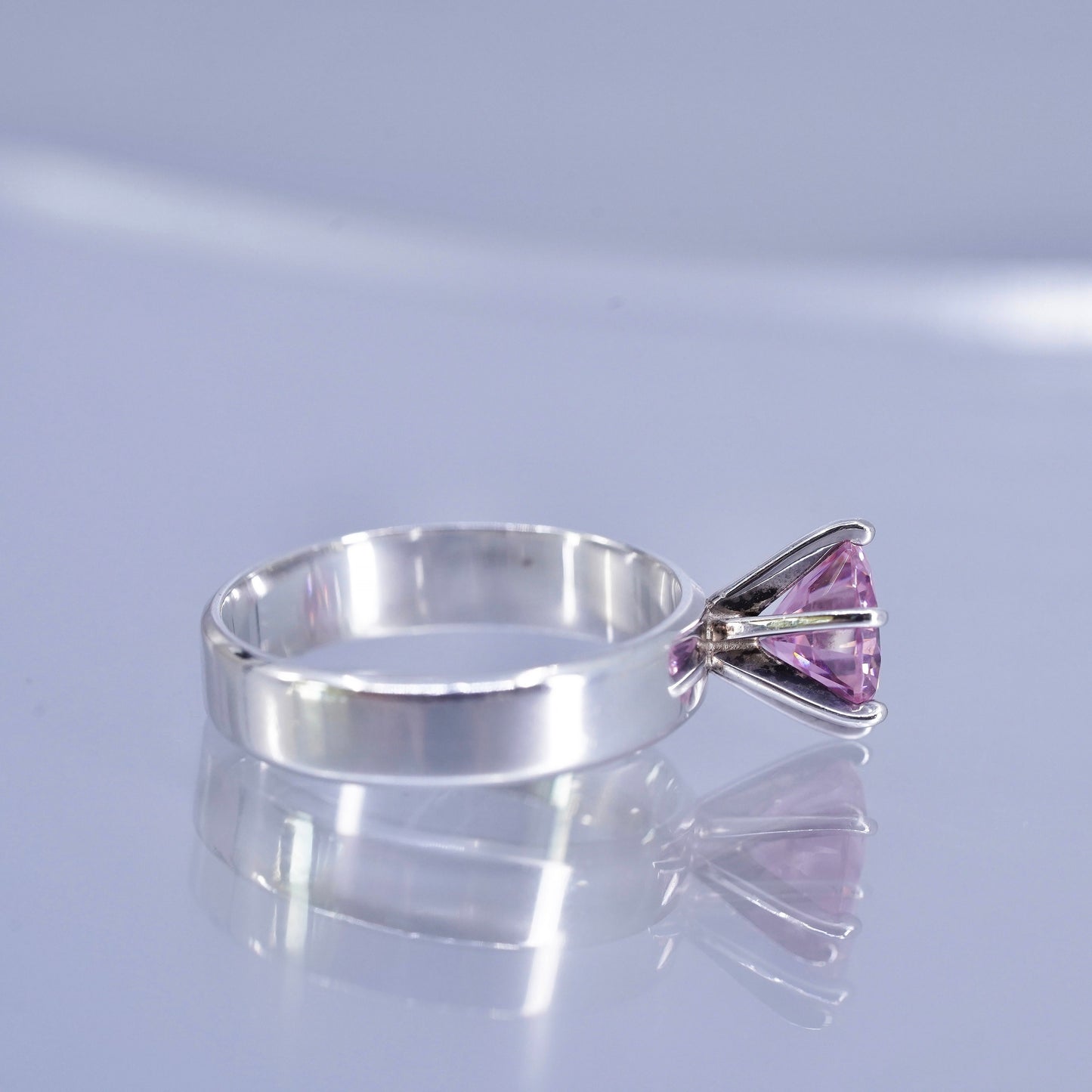 Size 8.25, vintage Sterling 925 silver handmade band ring with pink crystal