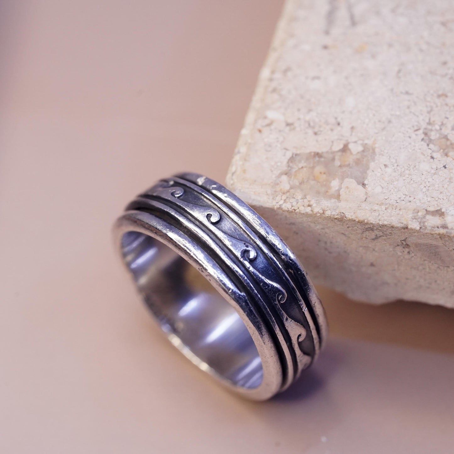 Size 9.25, Mexican sterling silver band, solid 925 silver spinner ring wave
