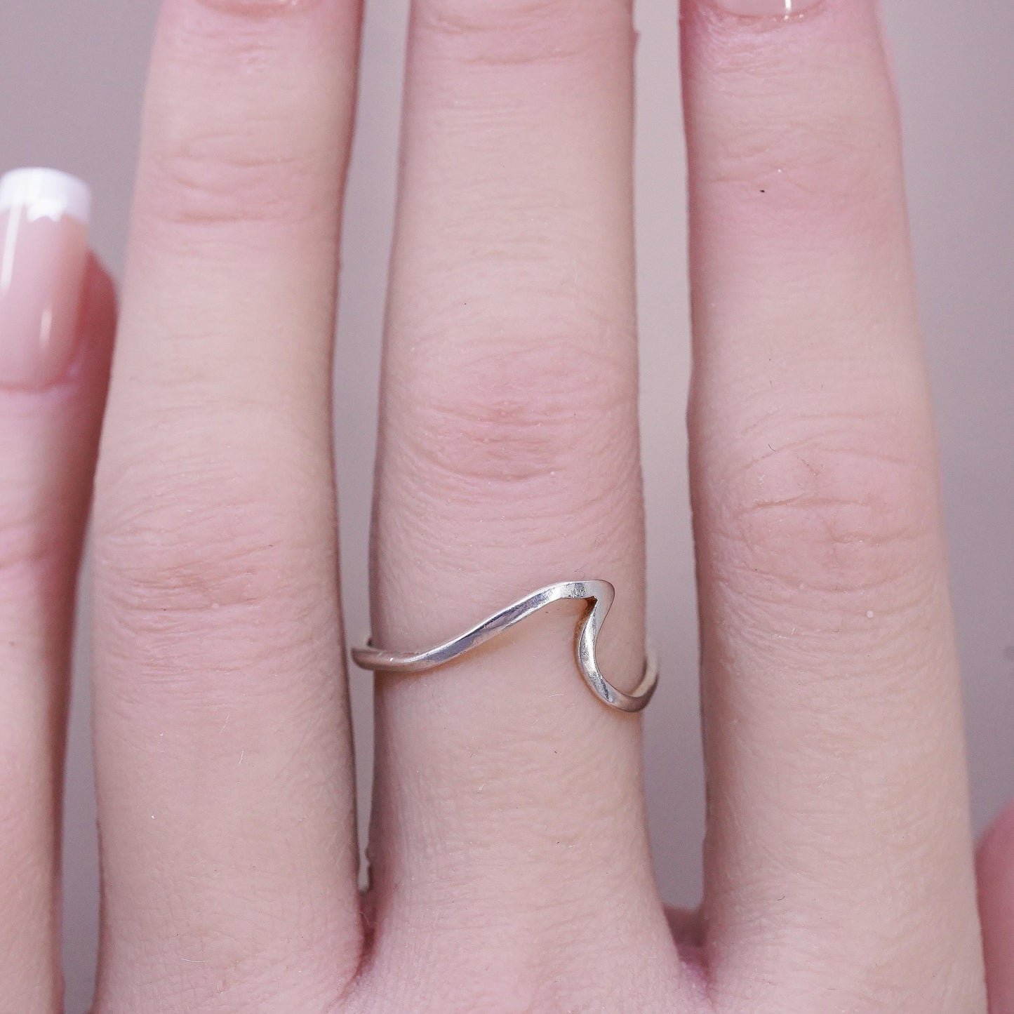Size 7, VTG Sterling silver handmade wavy wave ring, stackable 925 band wave