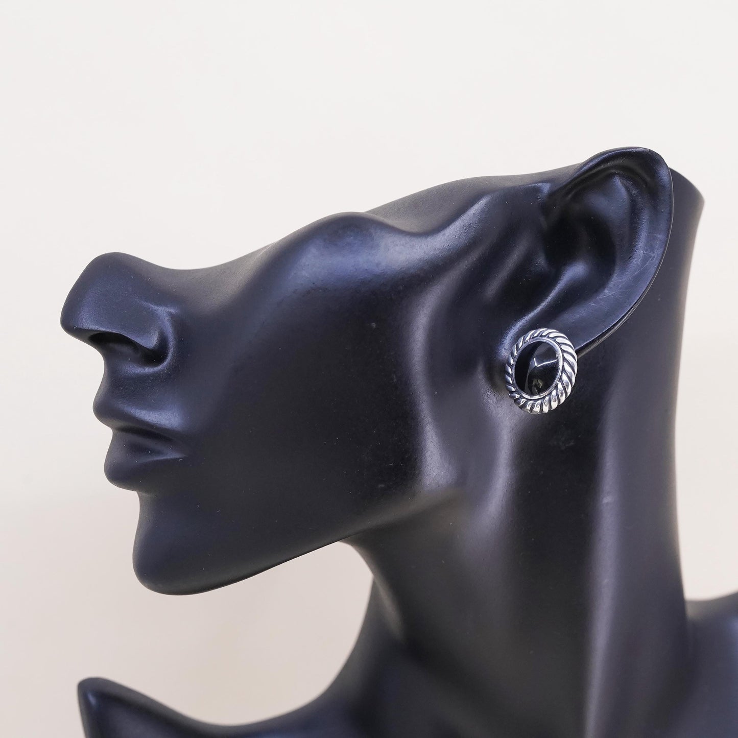 southwestern Mexican Sterling 925 silver handmade stud onyx, single earring