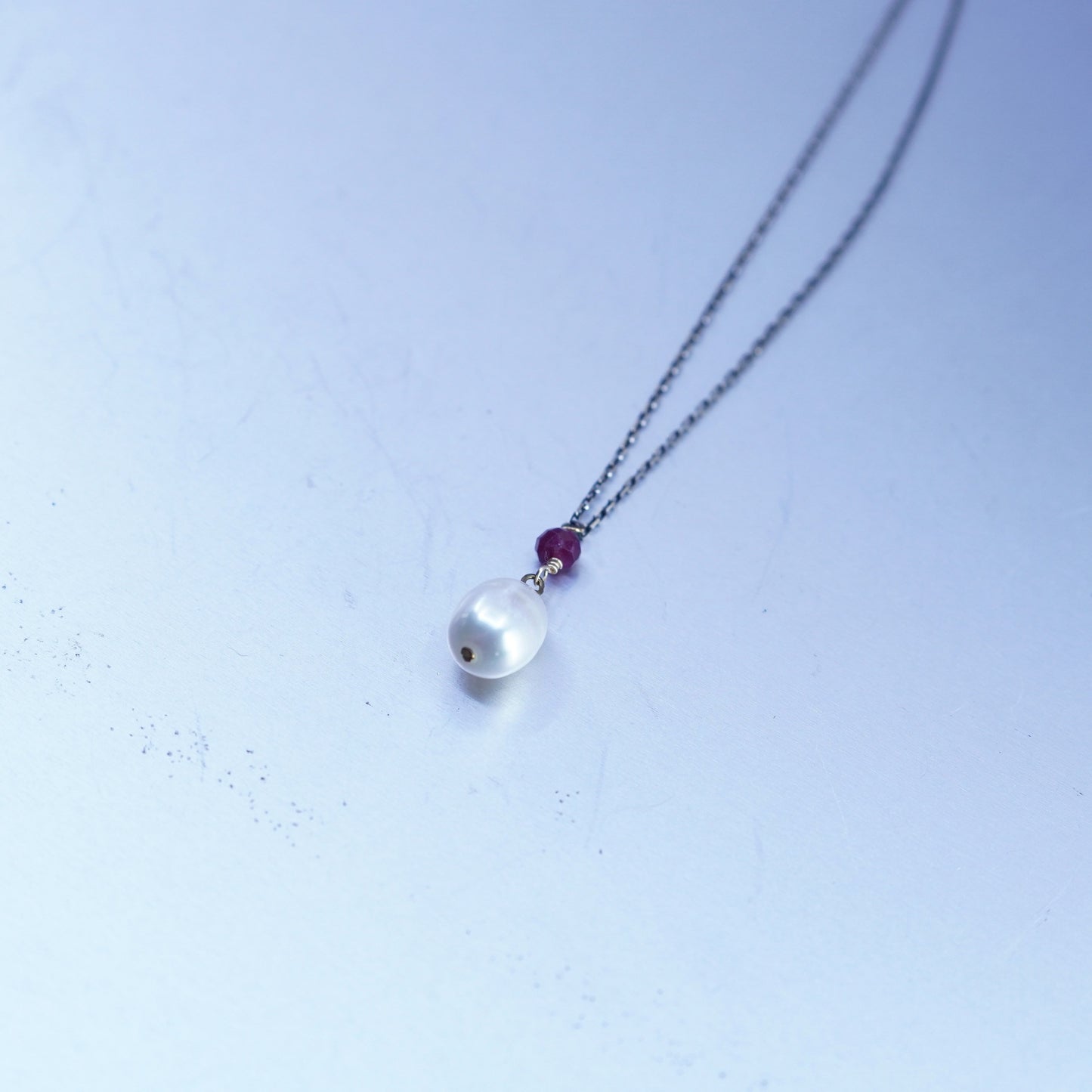 18”, vintage Sterling 925 silver handmade circle necklace with pearl and ruby