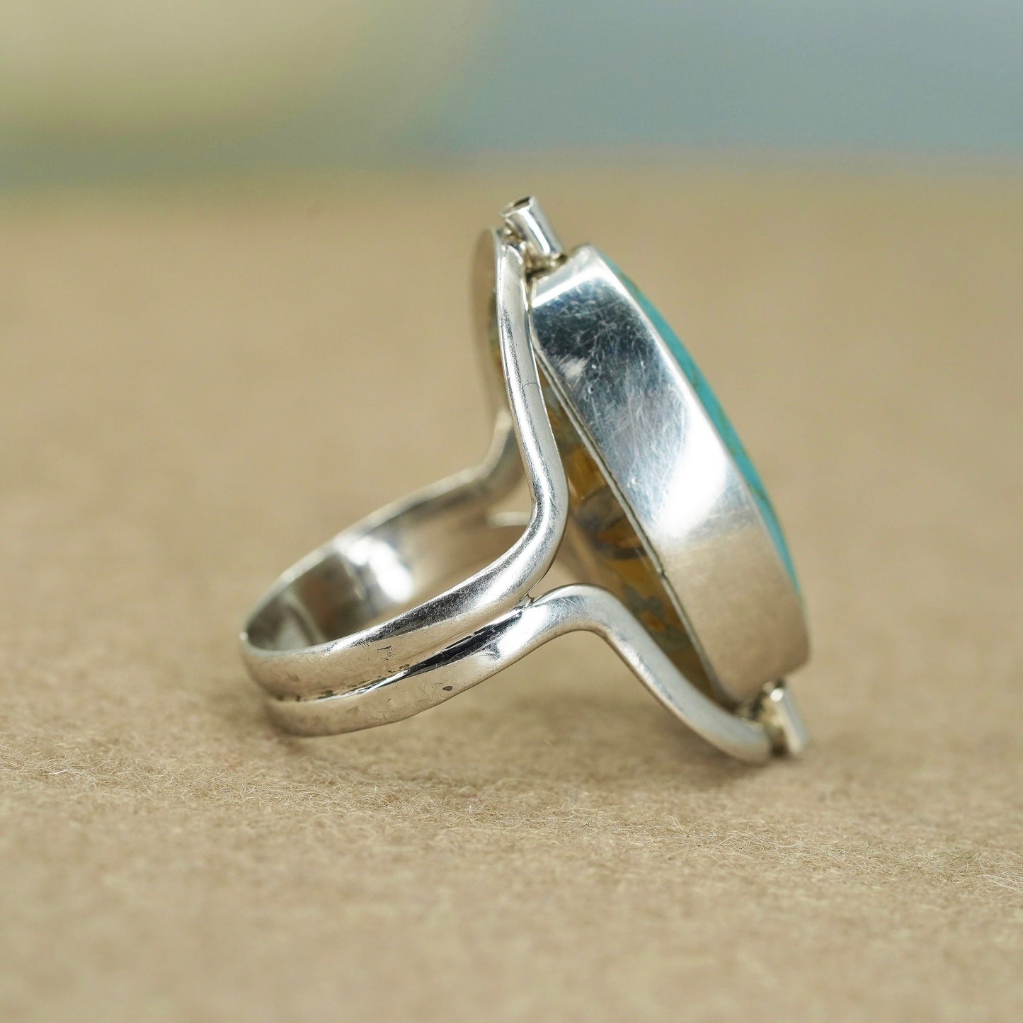 Size 7.5, Vintage Sterling 925 silver spin ring with turquoise and resin flower