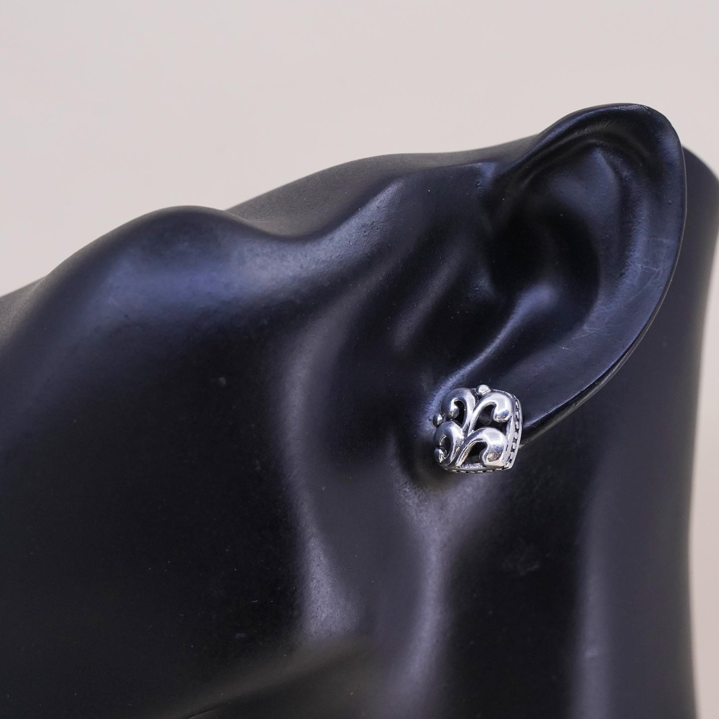 VTG handmade single earring. Sterling 925 silver floral textured square stud