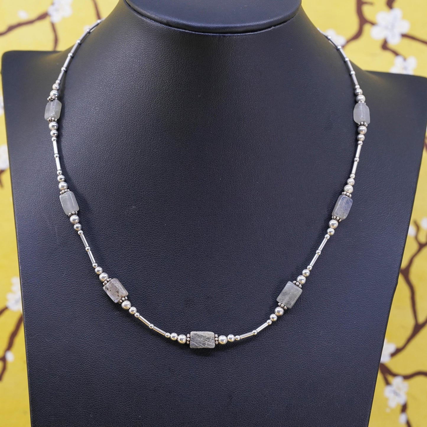 15”, Vintage Sterling 925 liquid silver handmade necklace with agate beads