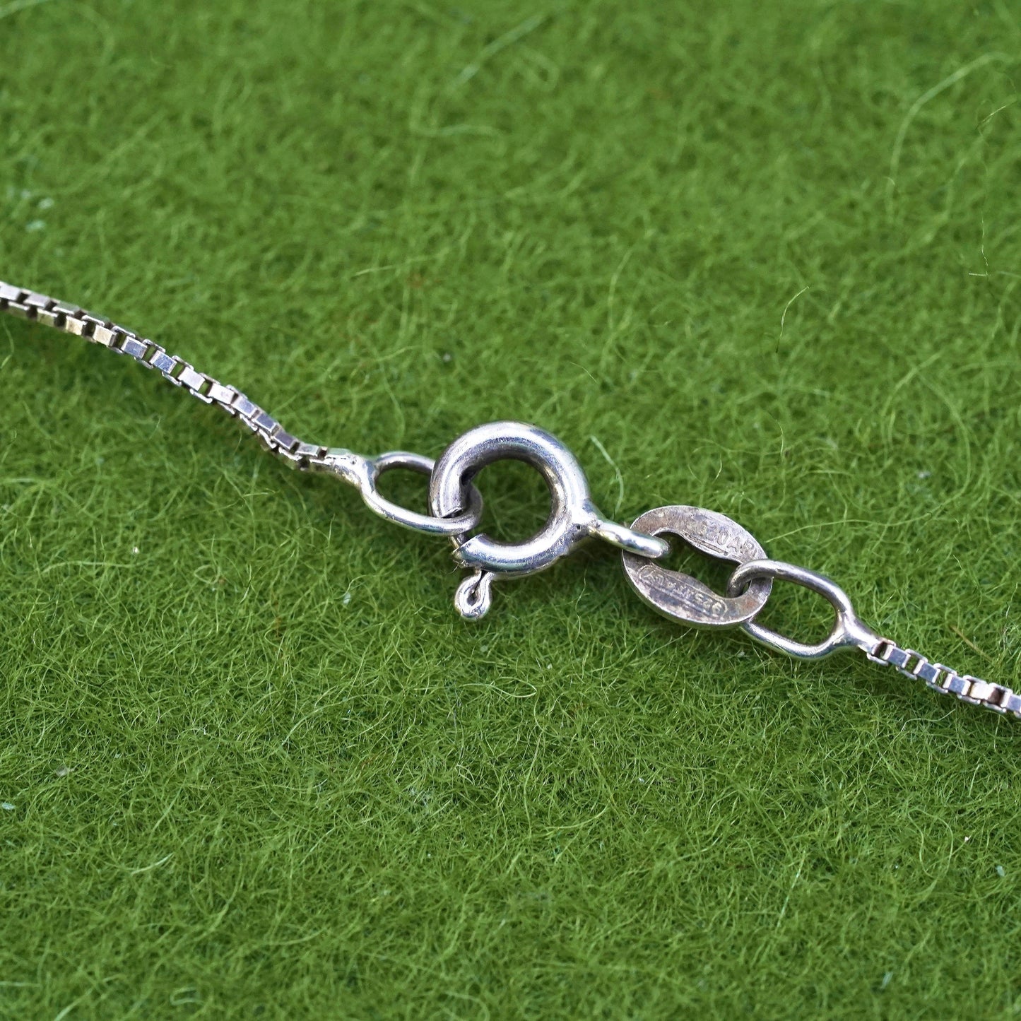 18”, handmade necklace, sterling silver 925 box chain with peridot pendant