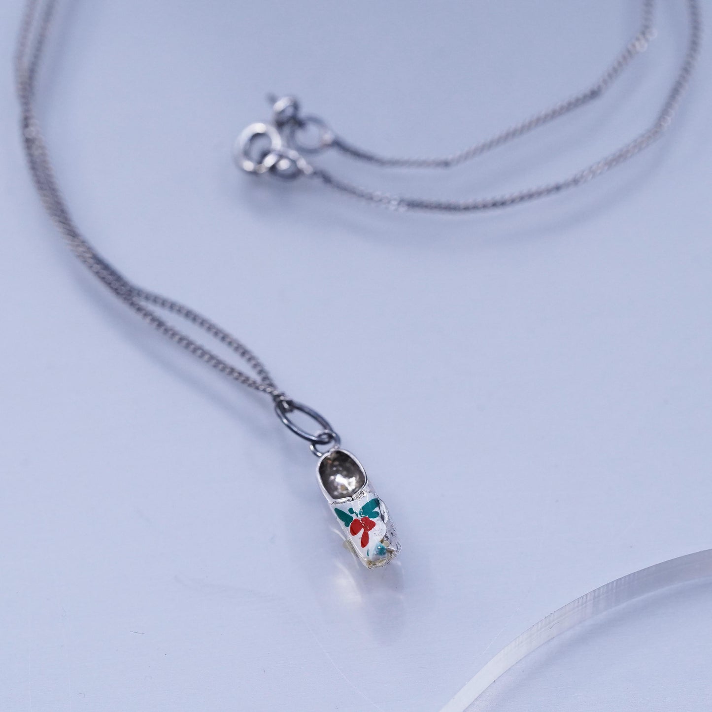 16”, VTG Sterling 925 silver curb necklace enamel holland shoe charm pendant