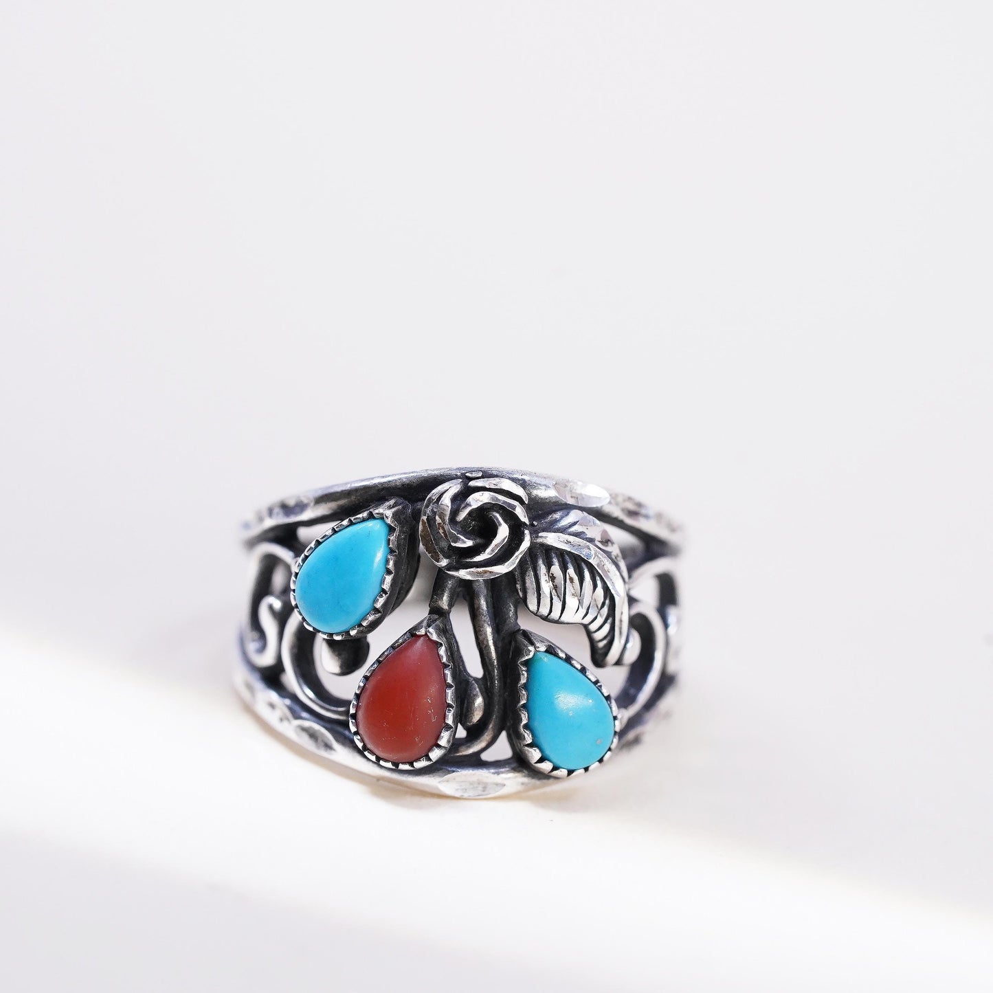 Size 8, VTG Wheeler Jewelry Co. 925 Sterling Silver Turquoise Coral Floral Ring