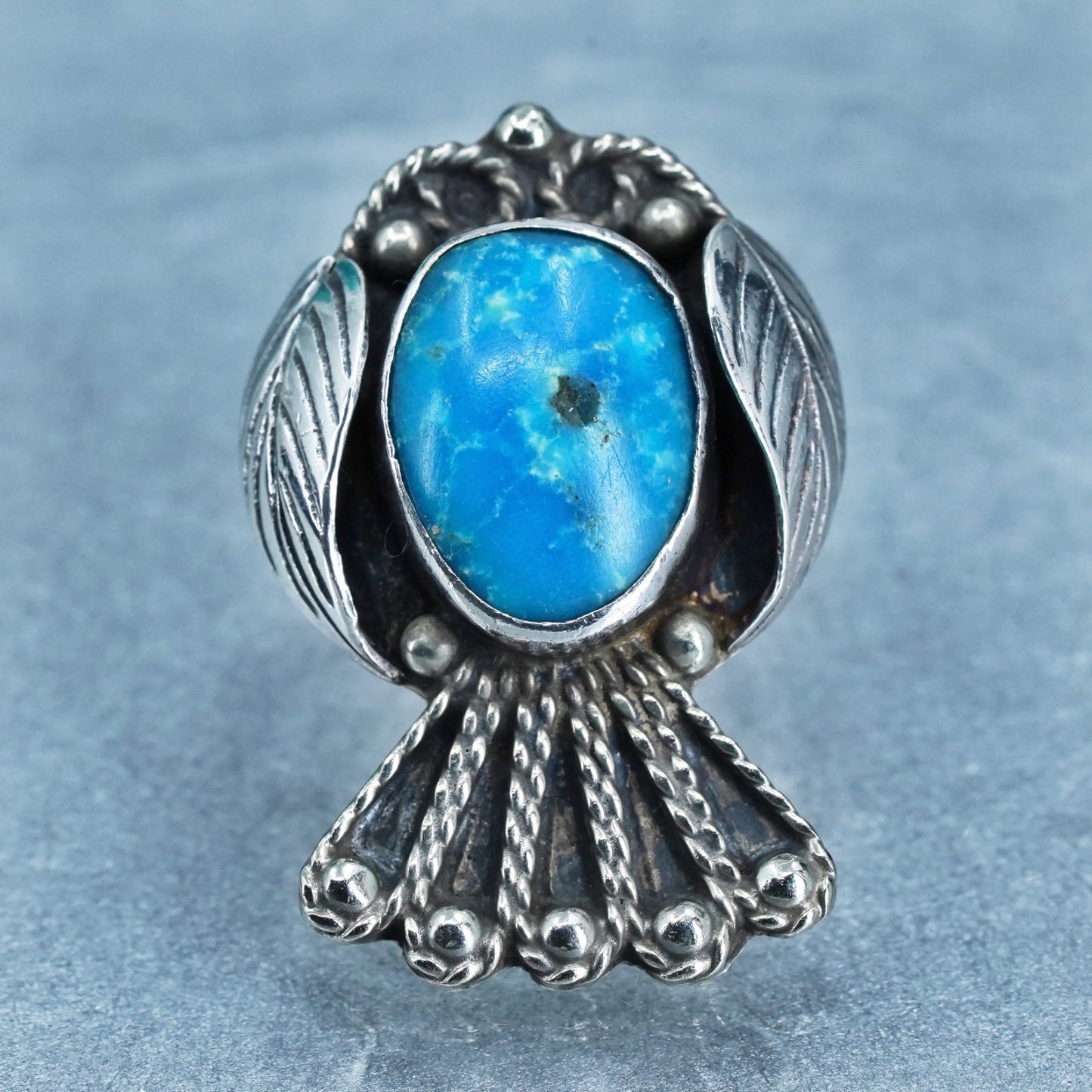 Size 4, Native American navajo Sterling 925 silver handmade ring with turquoise