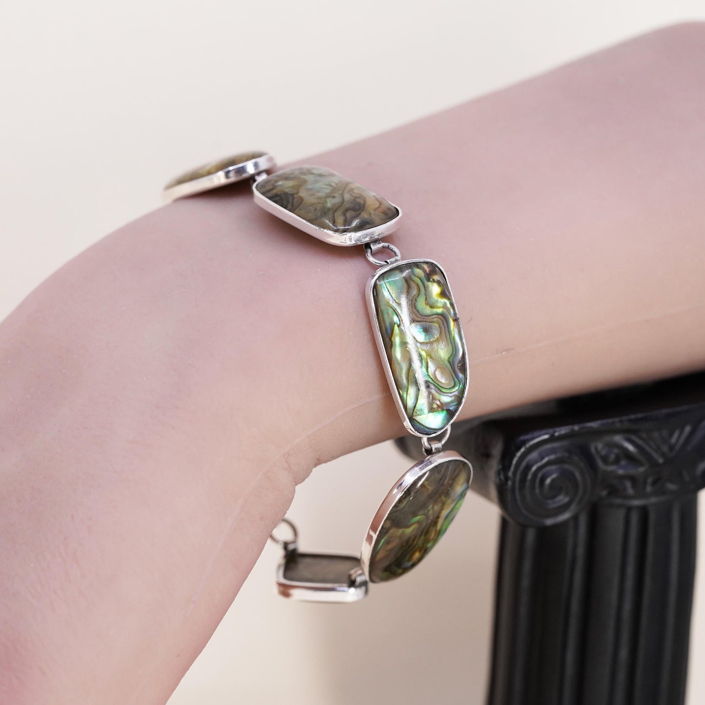 7”, vintage LUC sterling silver 925 bracelet with abalone and toggle closure