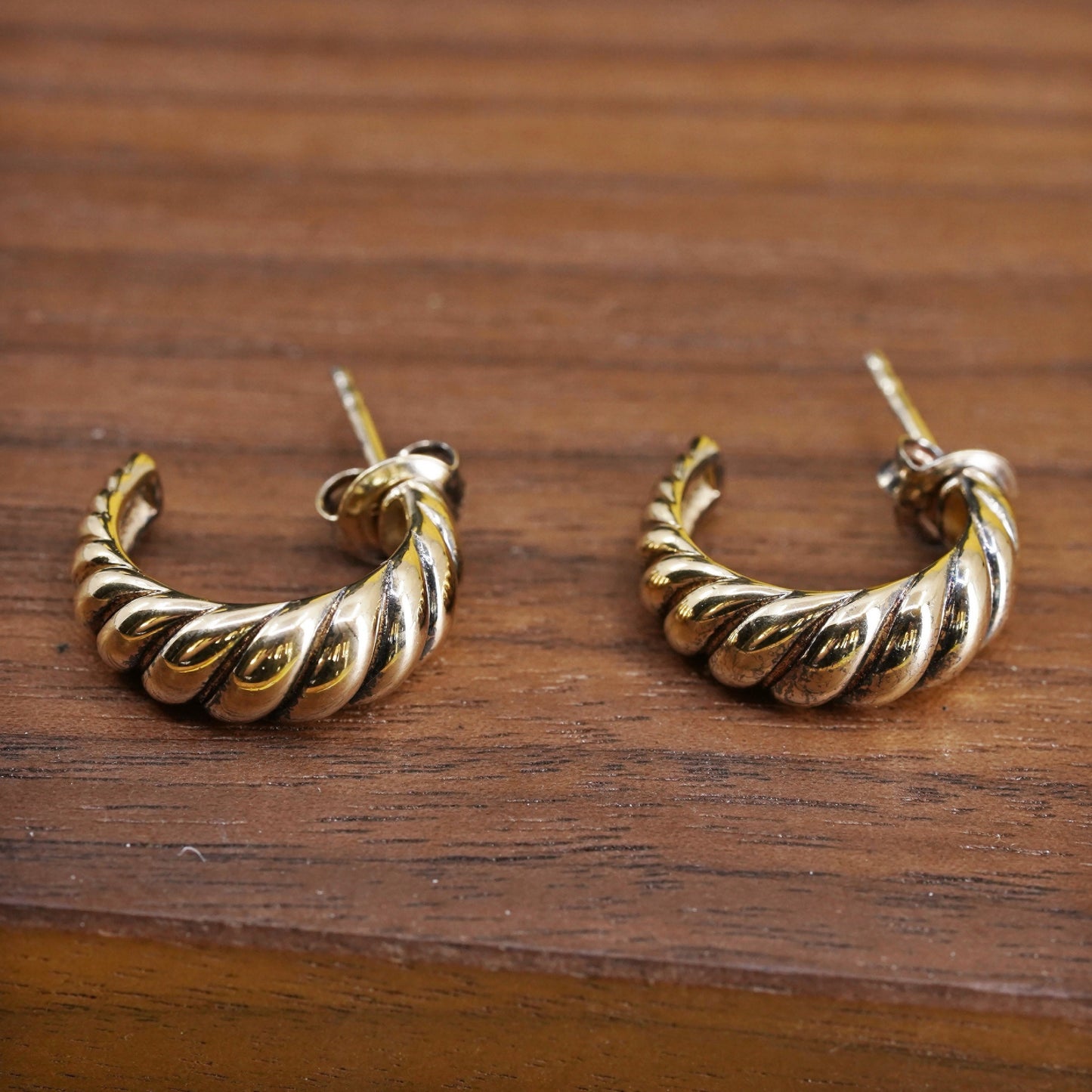 0.75", VTG Vermeil gold over Sterling silver studs, 925 ribbed huggie earrings