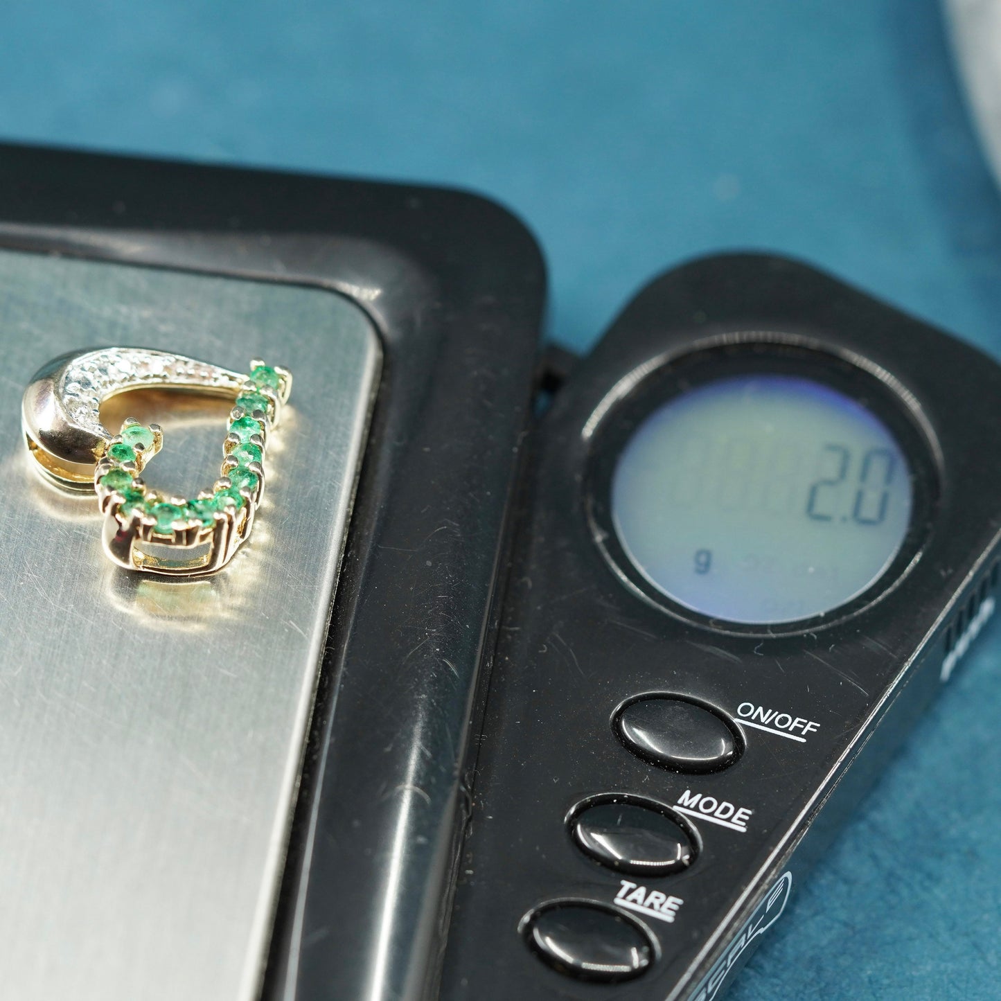 vermeil yellow gold over Sterling silver pedant, 925 heart with emerald diamond