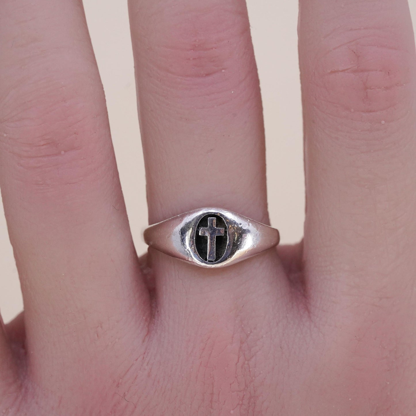 Size 8, Vintage Sterling silver handmade ring, stackable 925 cross band