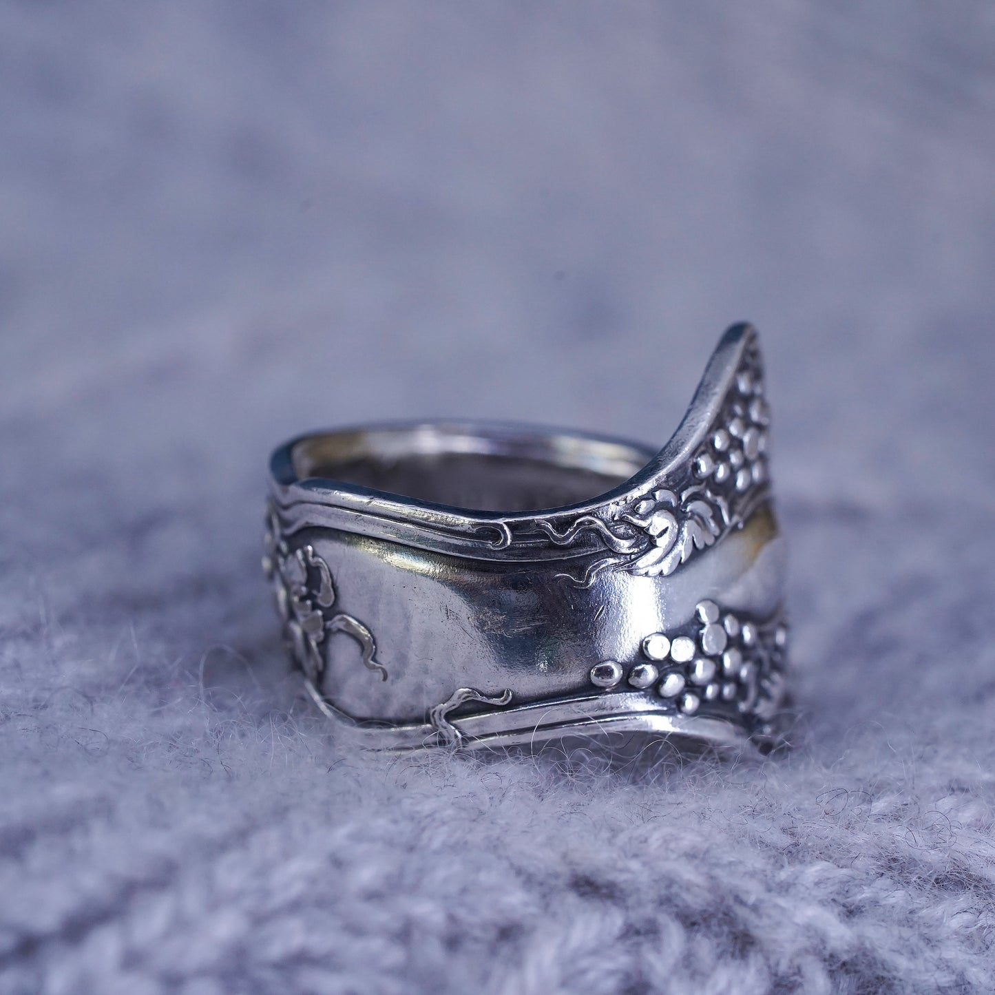 Size 4.5, vintage 1847 Roger’s Bros silver ring, 925 flower spoon wrap band