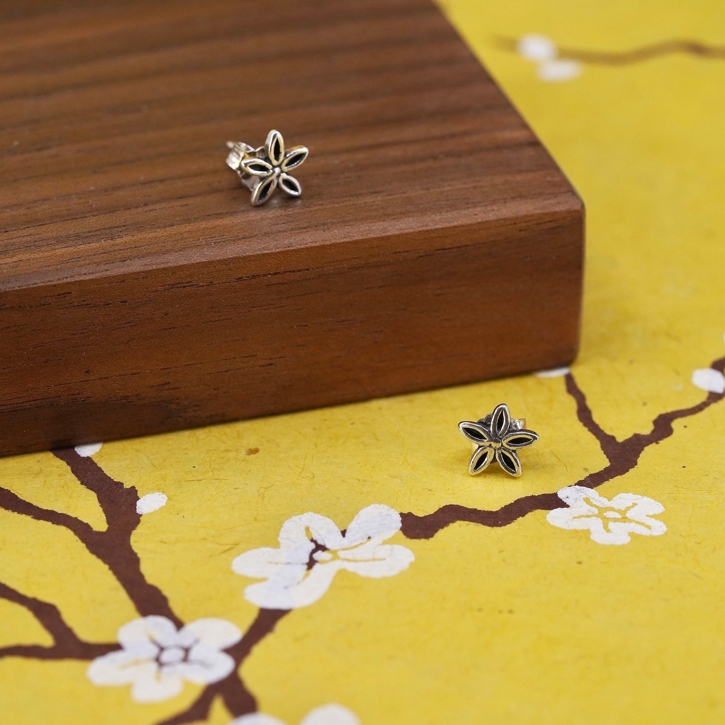 Vintage Sterling silver handmade earrings, 925 flower studs