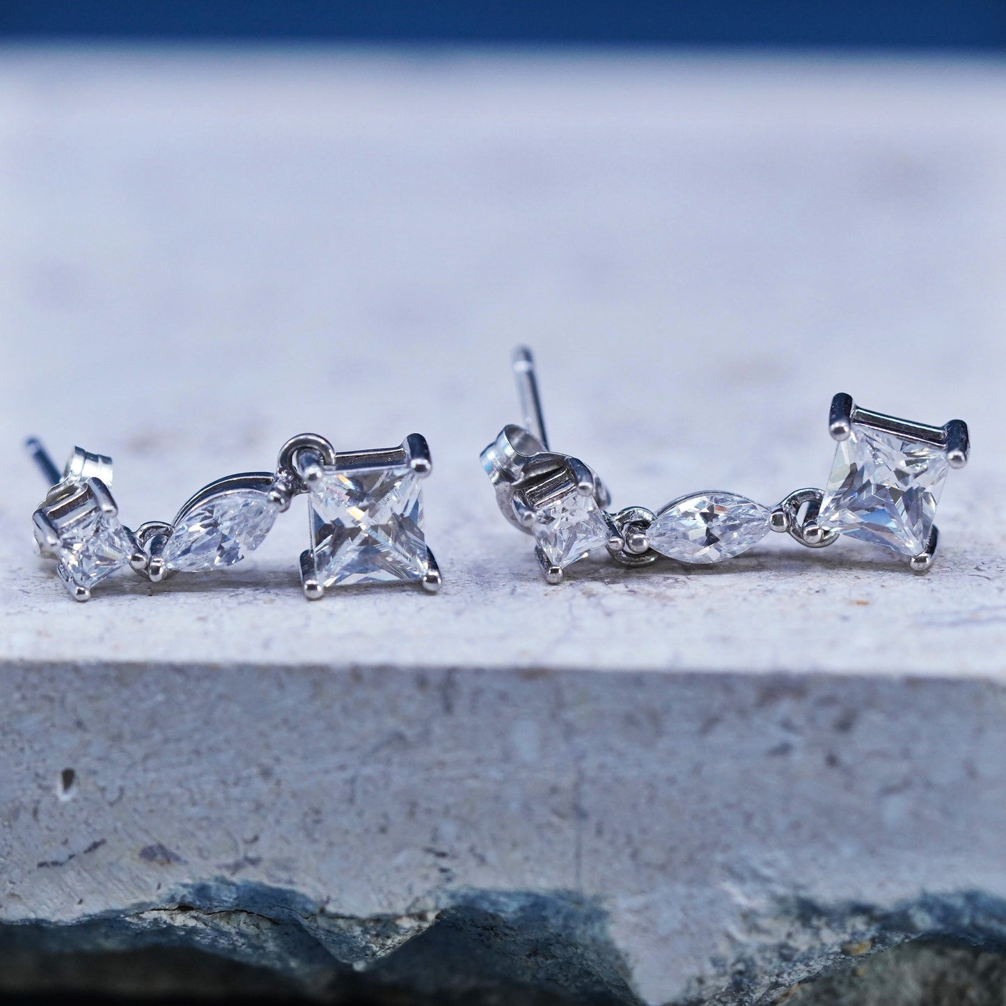 Vintage sterling silver 925 earrings with cz inlay