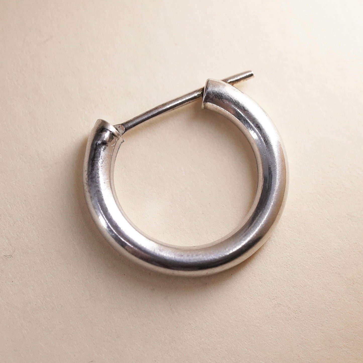 0.75", Vintage sterling silver loop single earring, fashion primitive hoop