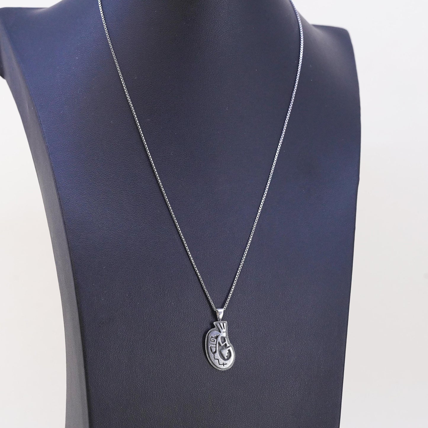 Native American Berra Tawahongva Sterling silver 925 necklace kokopelli pendant
