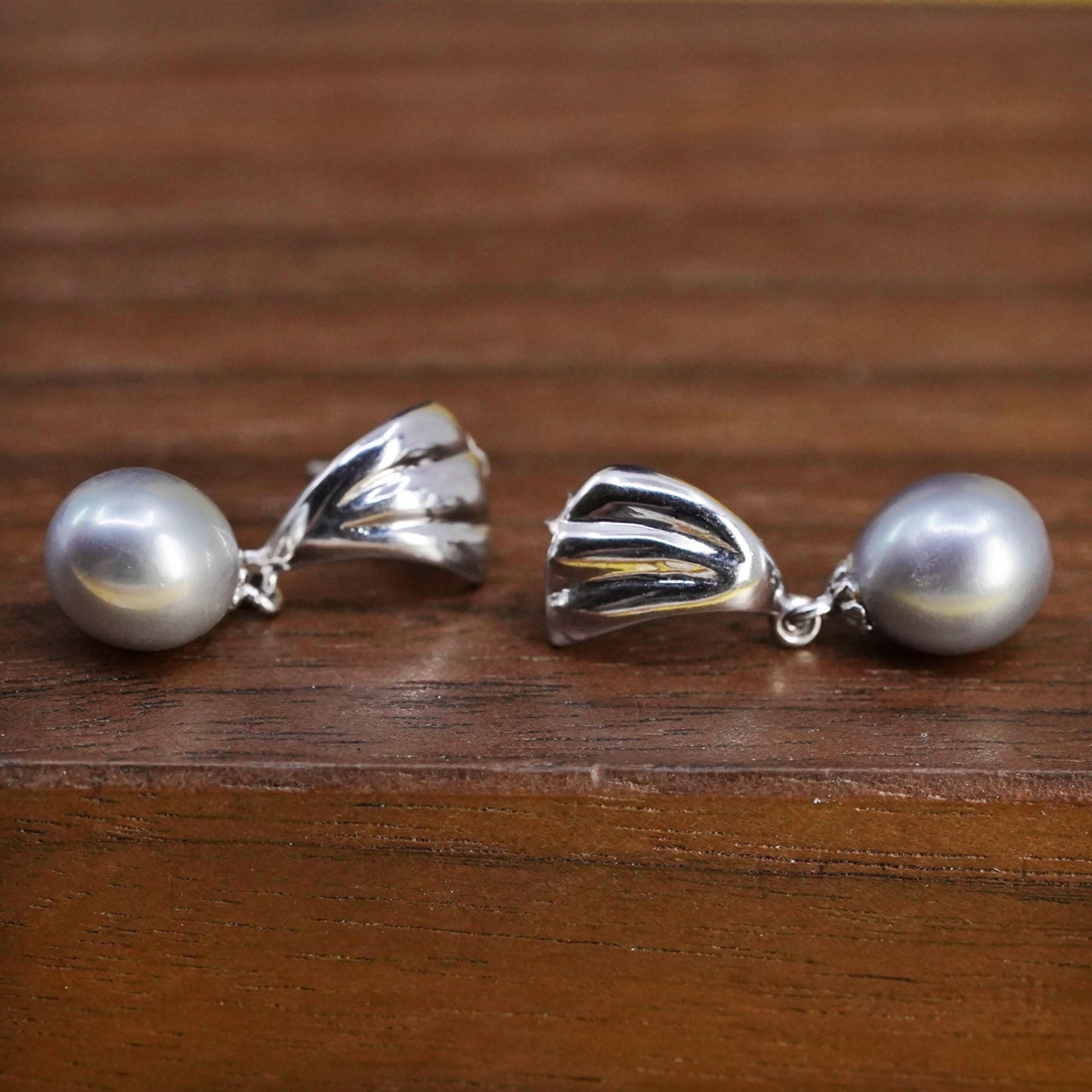 Vintage Sterling silver handmade earrings, 925 shell studs w/ gray pearl drops