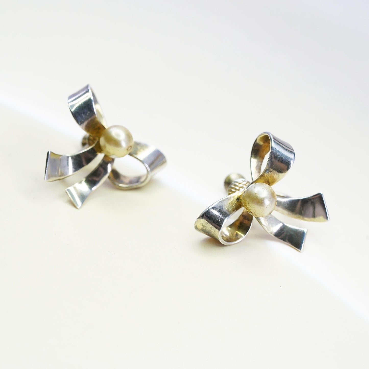 yellow gold plated Sterling silver ribbon bow tie earrings 925 screw back pearl