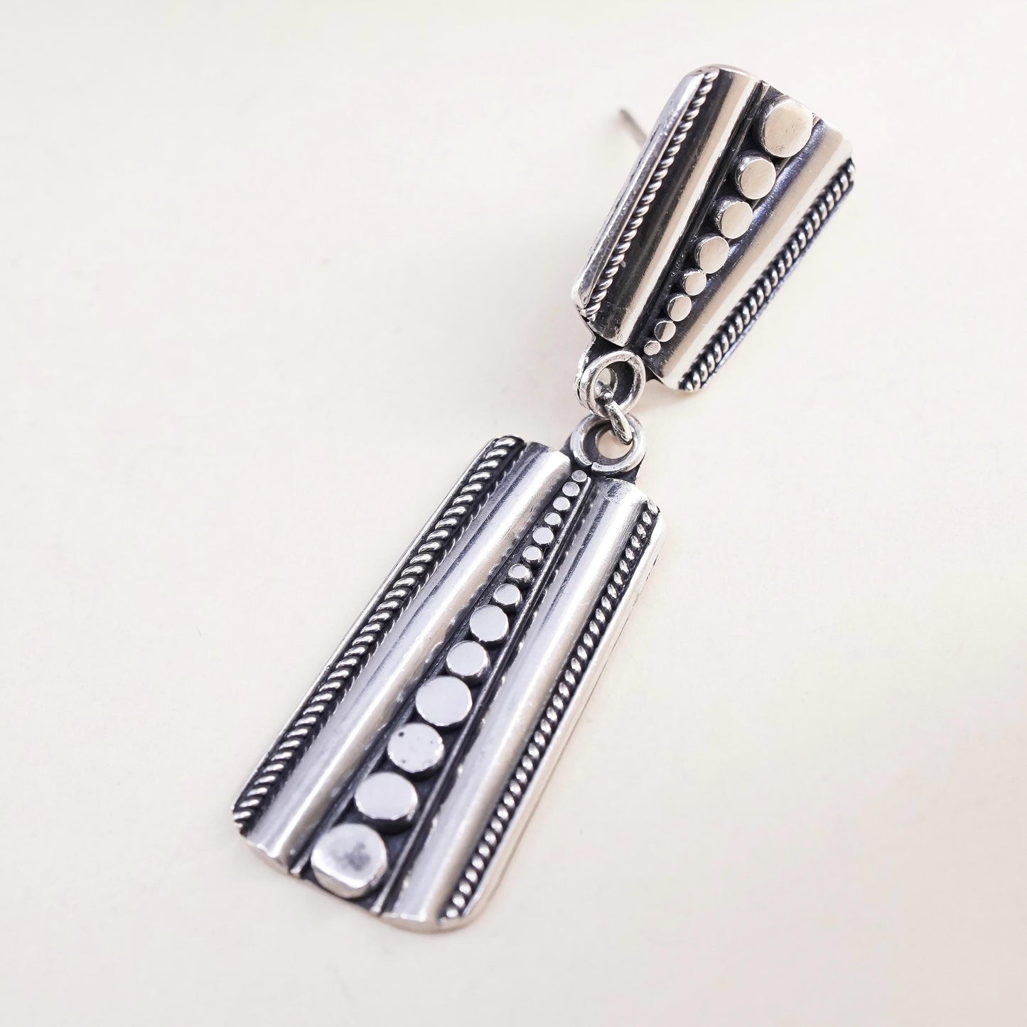 vintage southwestern sterling silver 925 handmade single bead earring