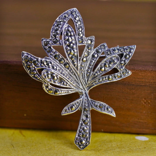 Vintage handmade sterling 925 silver maple leaf brooch with Marcasite