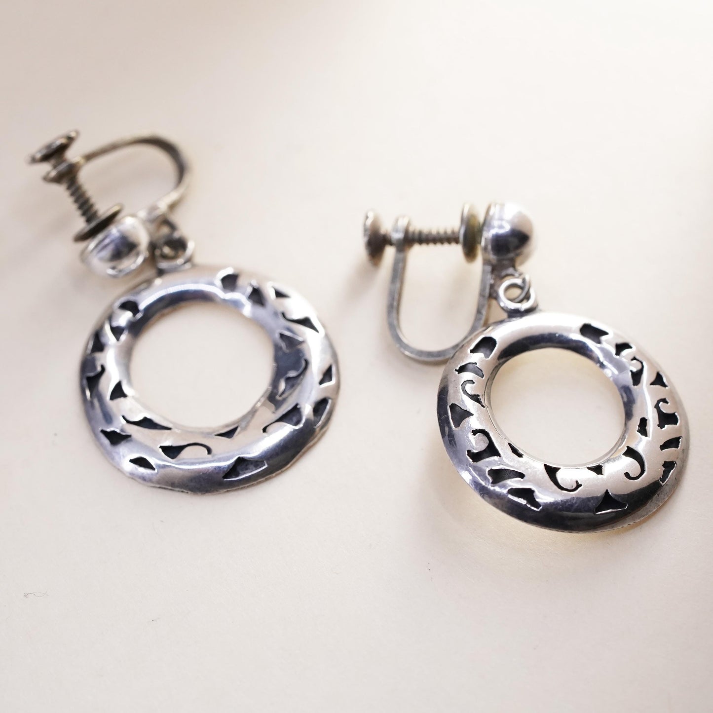 VTG Mexican Sterling silver handmade earrings, 925 screw back circle dangles