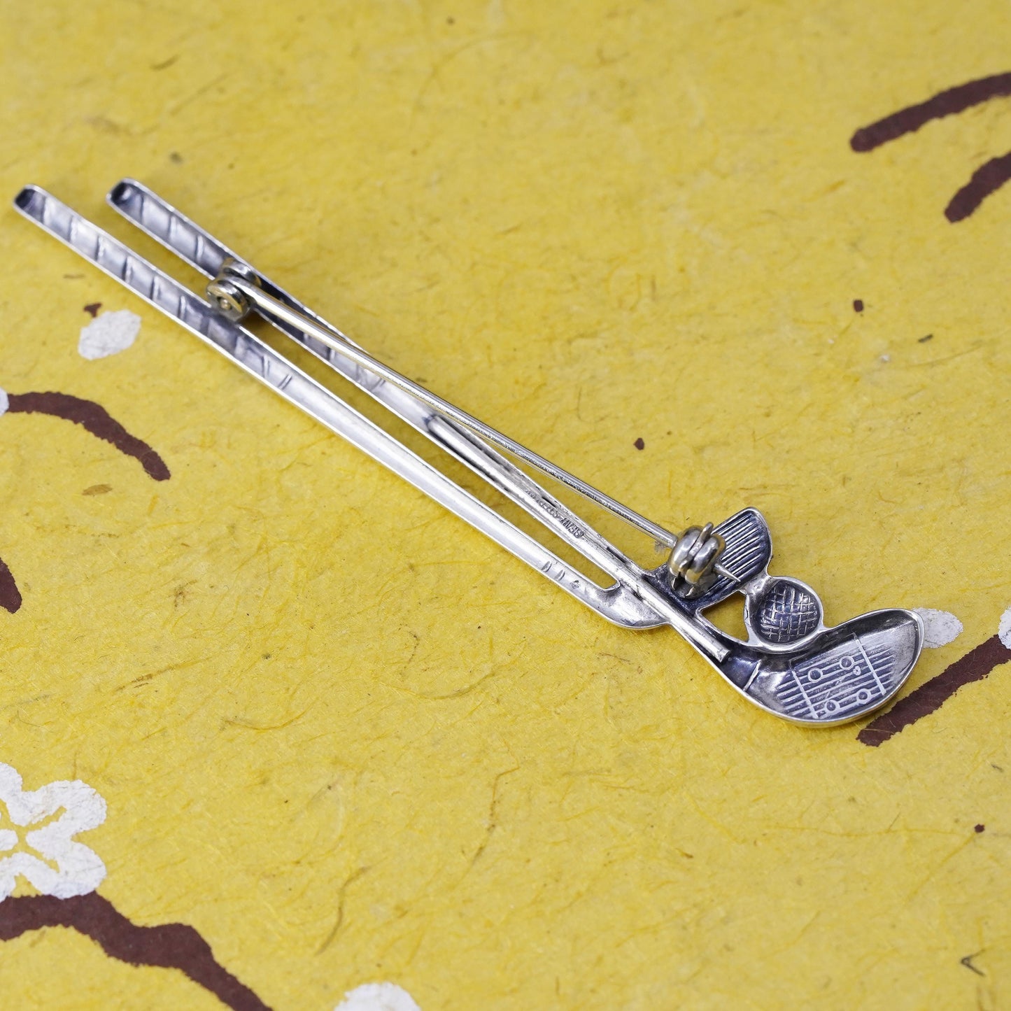 Vintage Mexico sterling silver golf clubs with ball pendant brooch