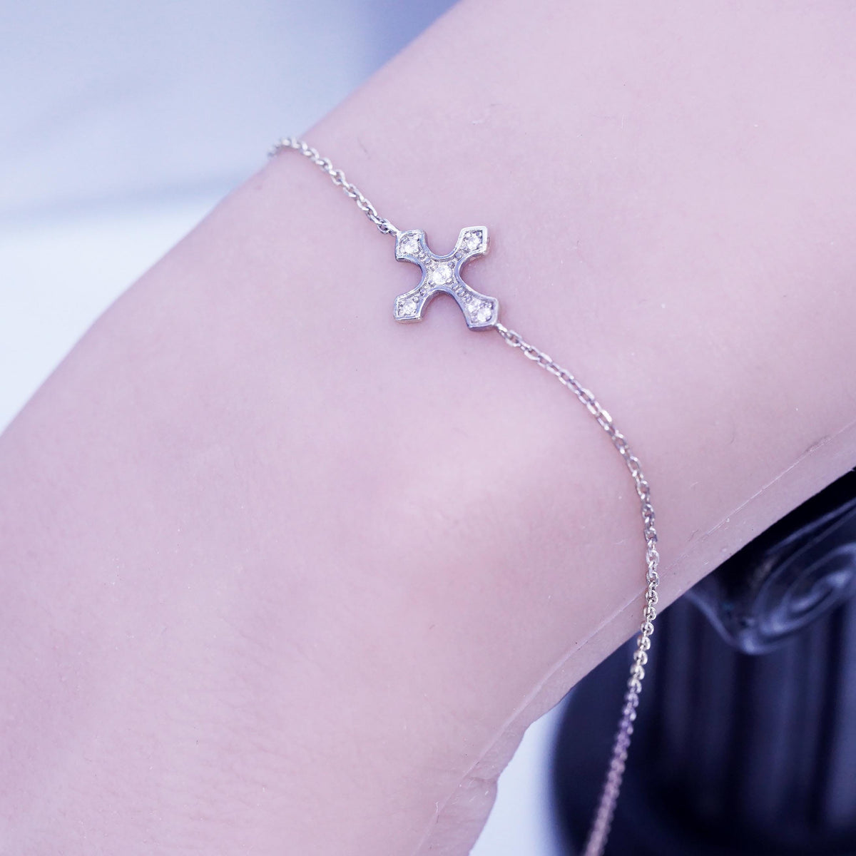 9+1", Vintage Sterling 925 silver bracelet, flatten circle chain CZ cross charm