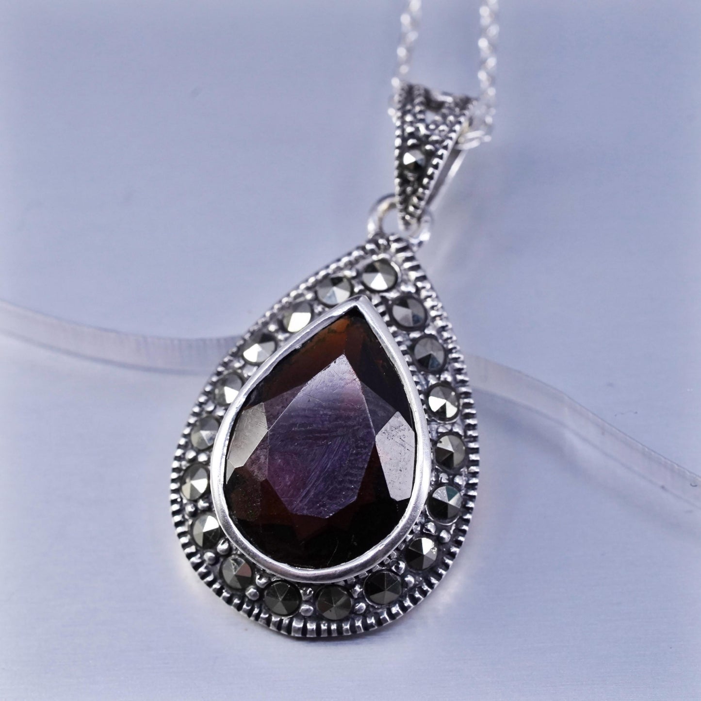 18”, Sterling 925 silver circle necklace garnet marcasite teardrop pendant