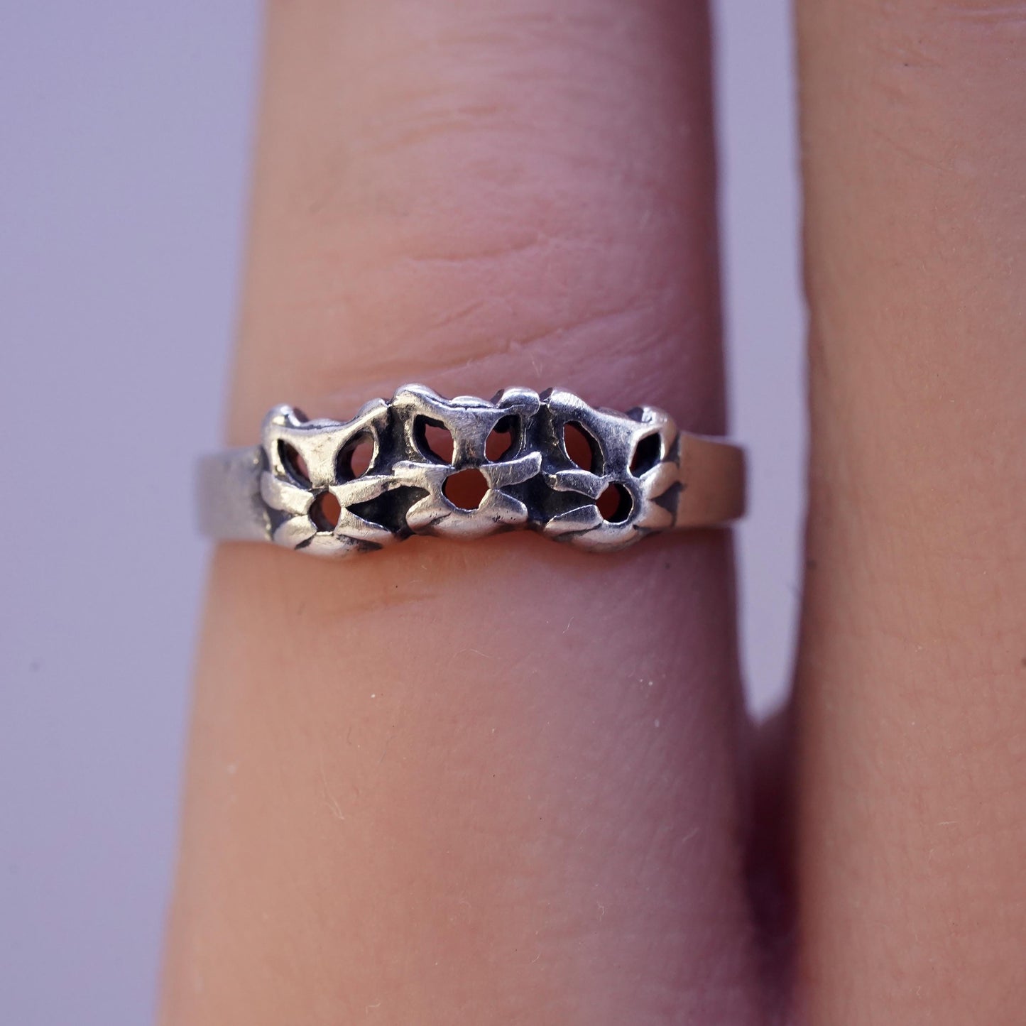Size 4, vintage Sterling silver handmade ring, 925 flower band