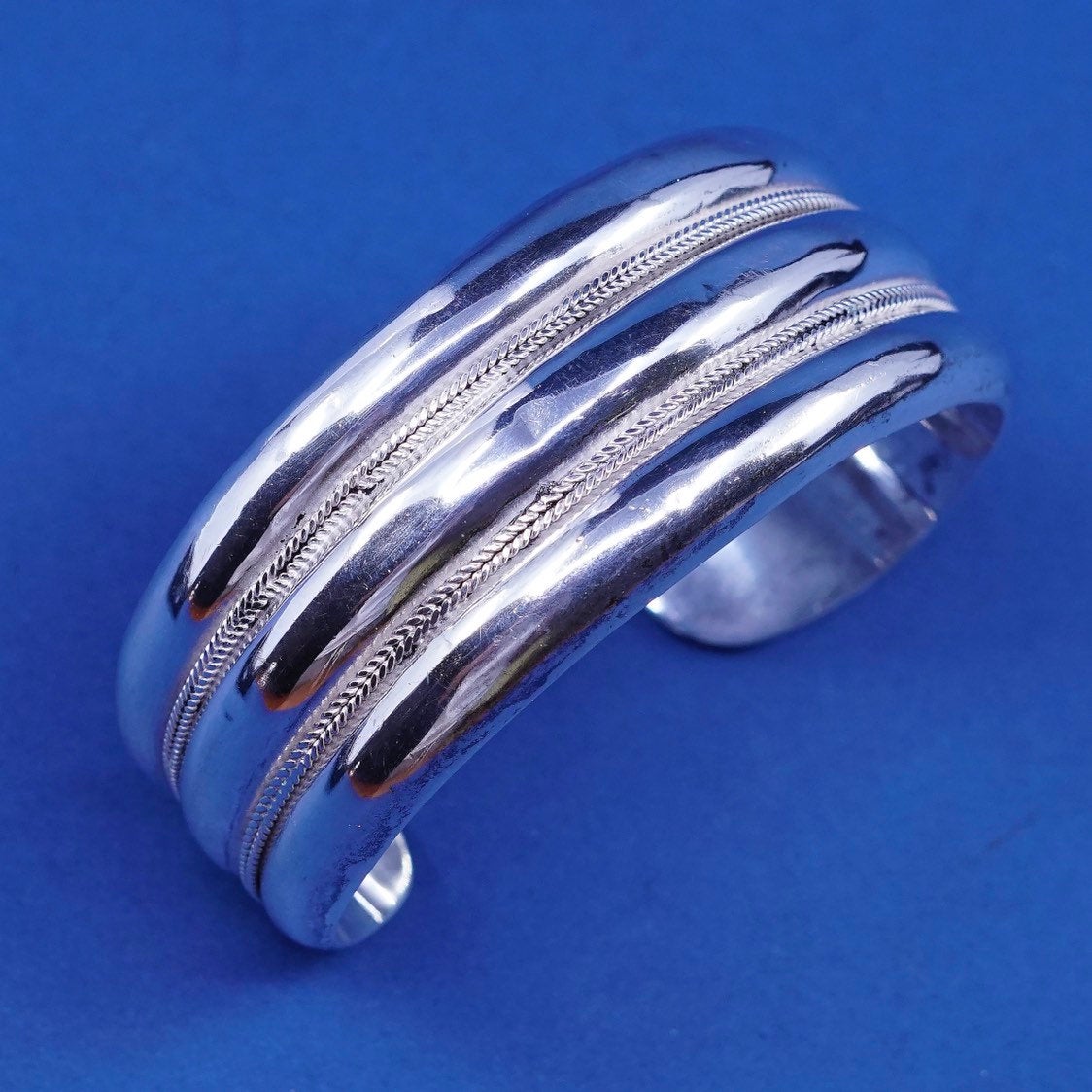 7", vtg Sterling silver handmade bracelet, 925 wide ribbed cuff