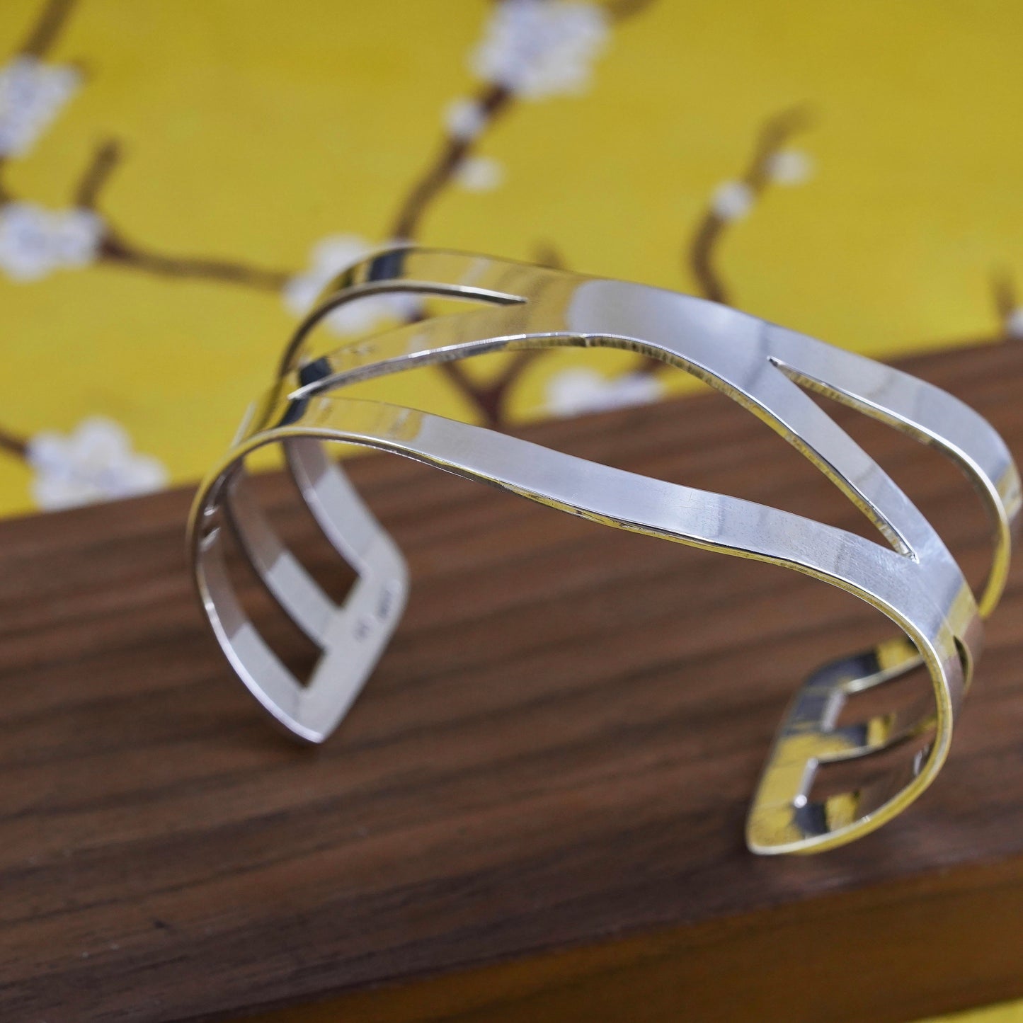 7", Vintage Mexican Sterling silver handmade bracelet, wavy 925 wide cuff