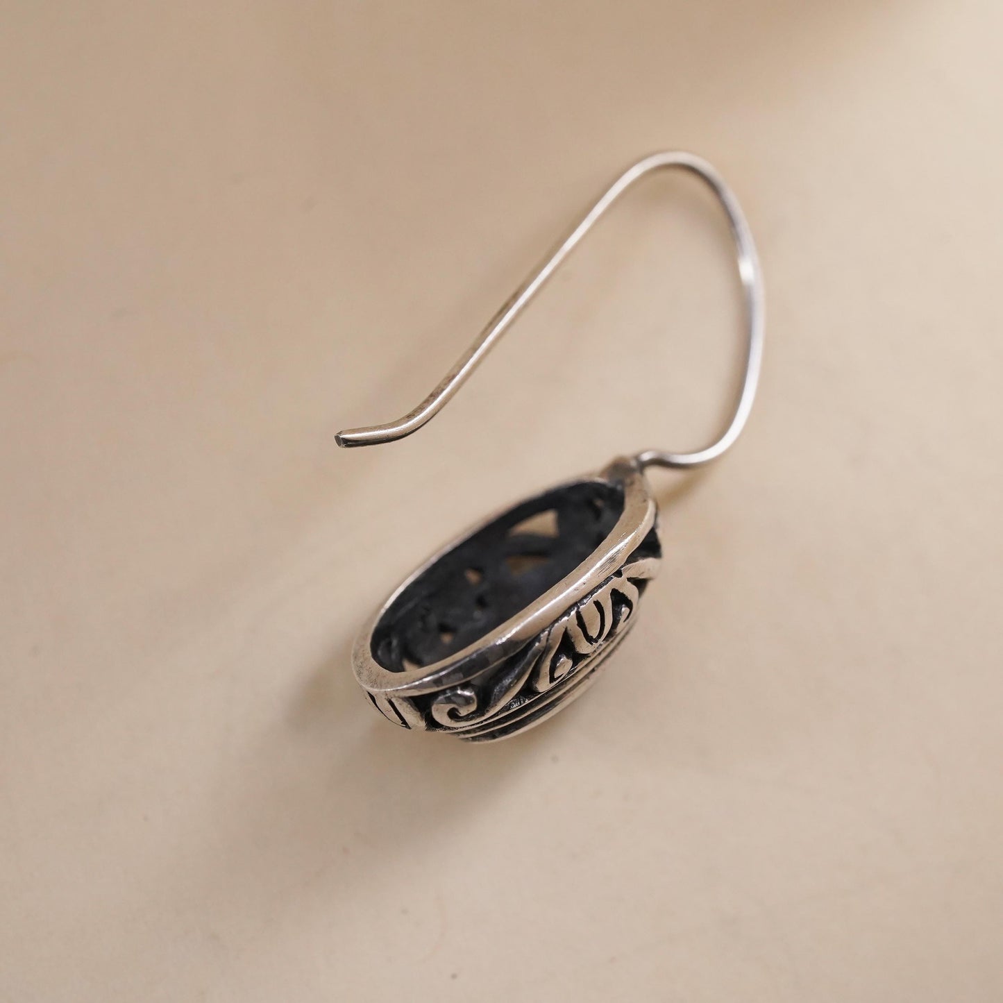 Vintage handmade single earring. Sterling 925 silver oval with onyx inlay
