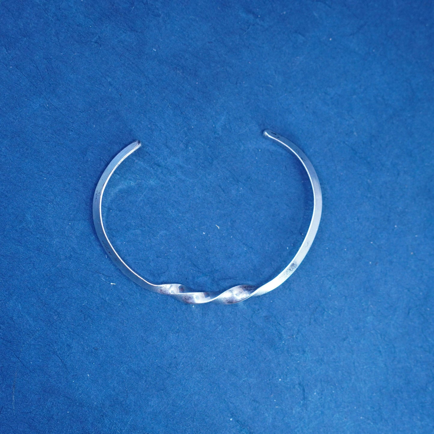5.75“, REJ Sterling silver handmade wired bracelet, modern 925 twisted cuff